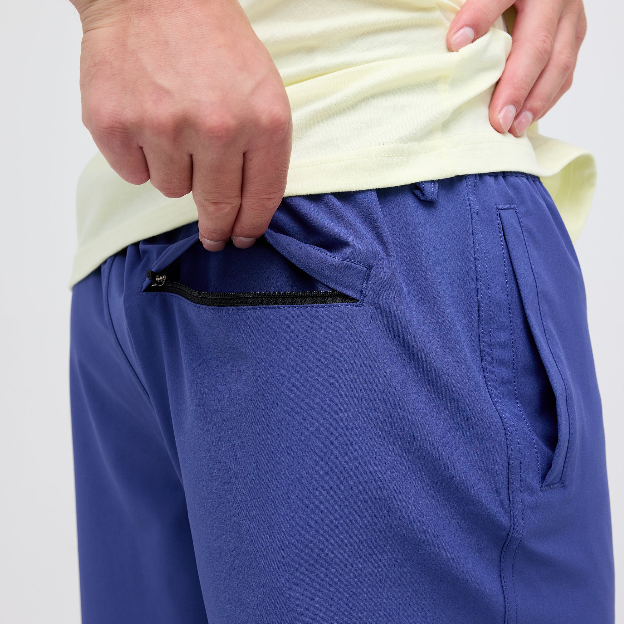 COMPLEX HYBRID SHORT 7 IN