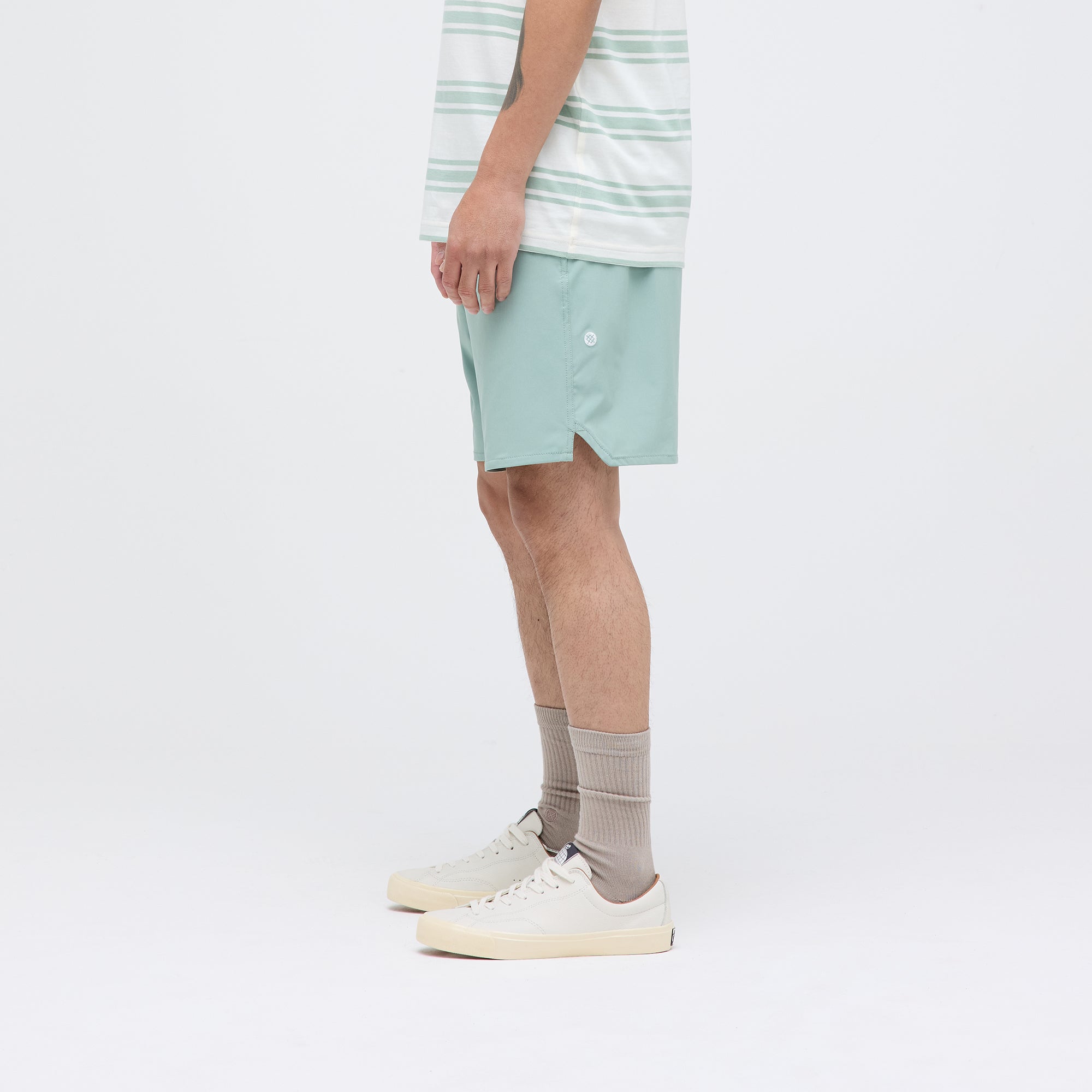 COMPLEX HYBRID SHORT 7 IN