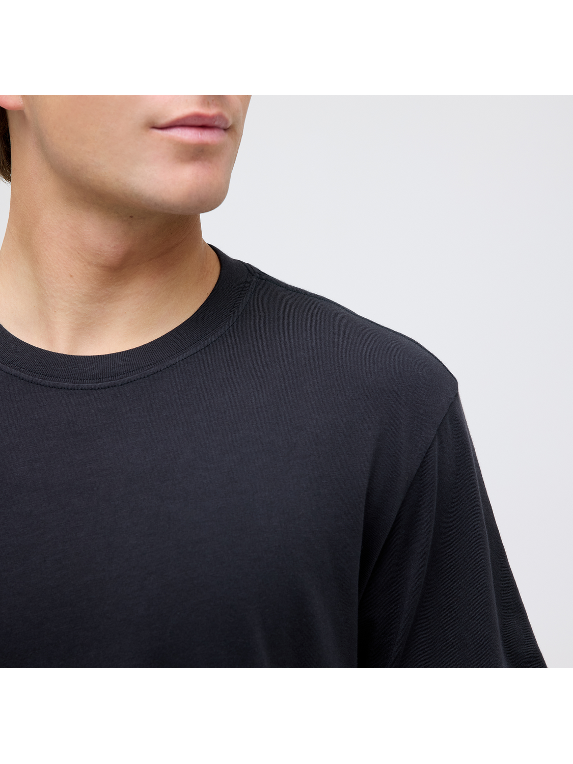 STUDIO TEE