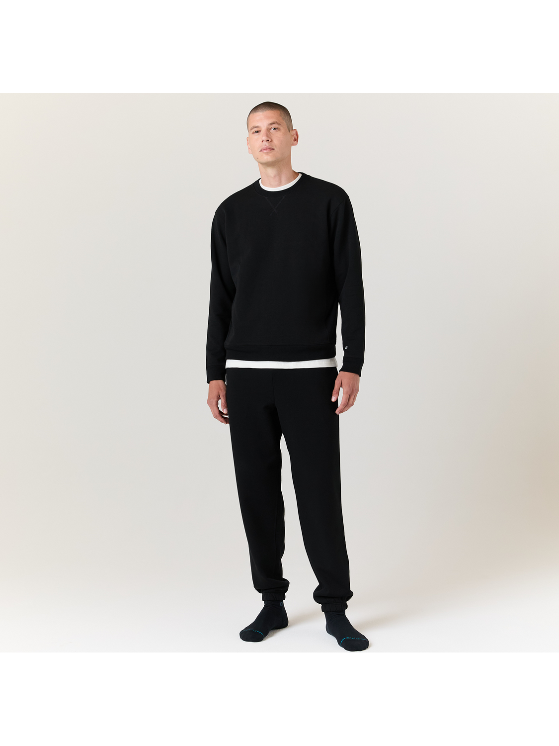AURA CREW SWEATSHIRT