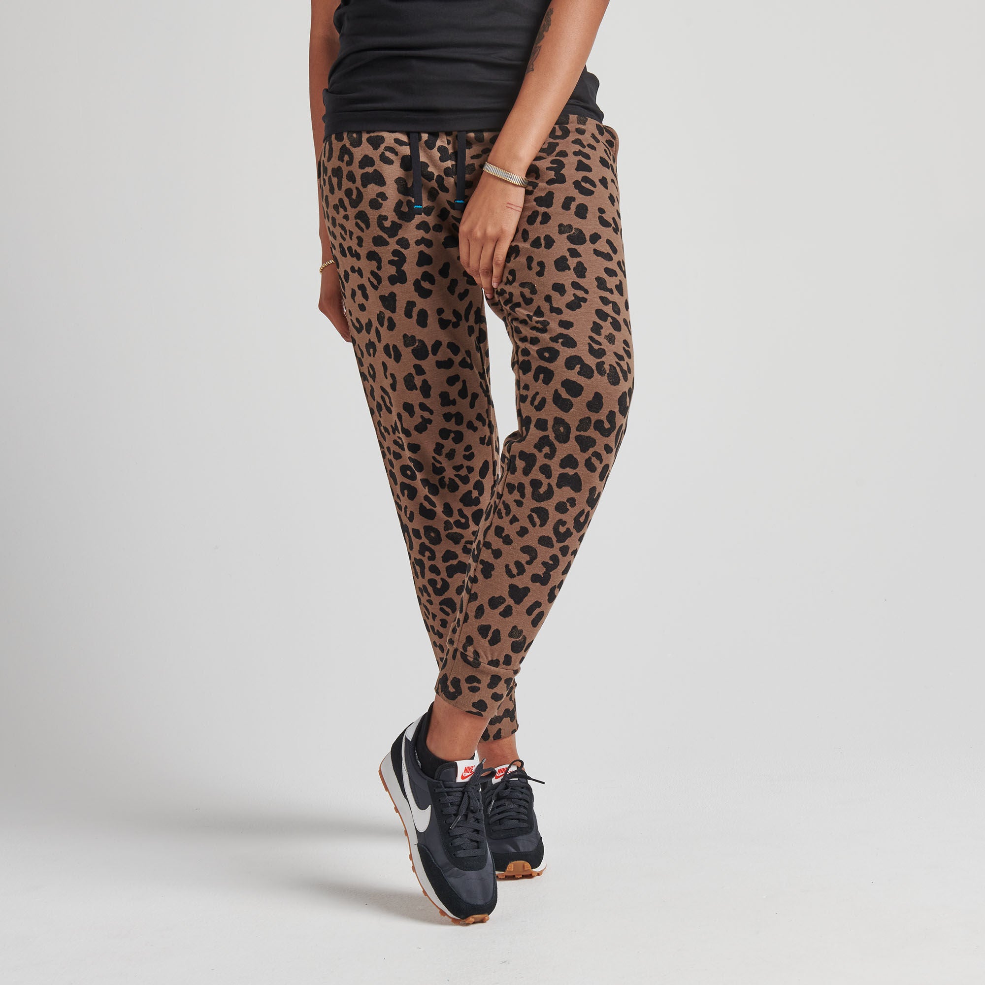 SHELTER WOMENS JOGGER