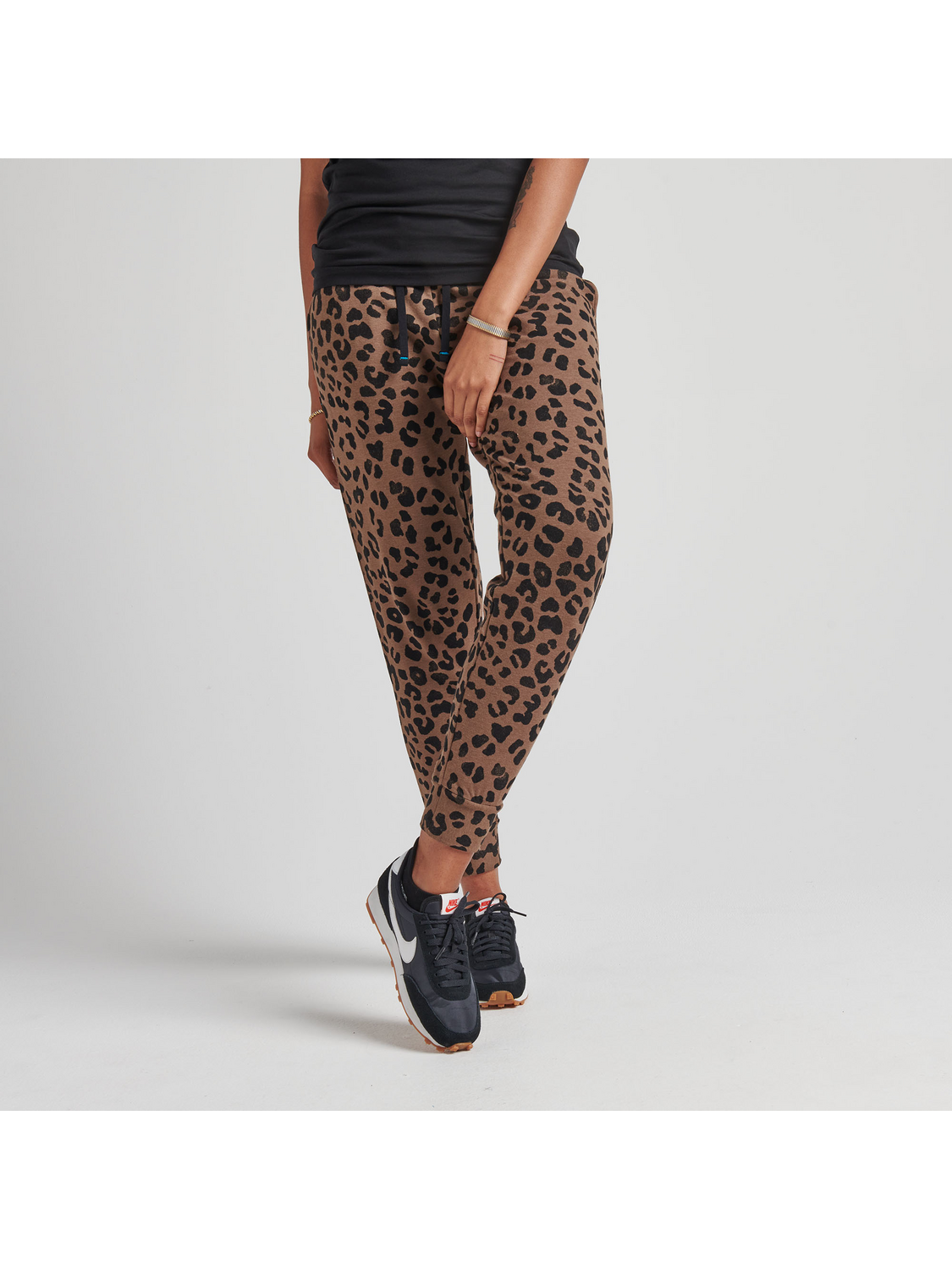SHELTER WOMENS JOGGER