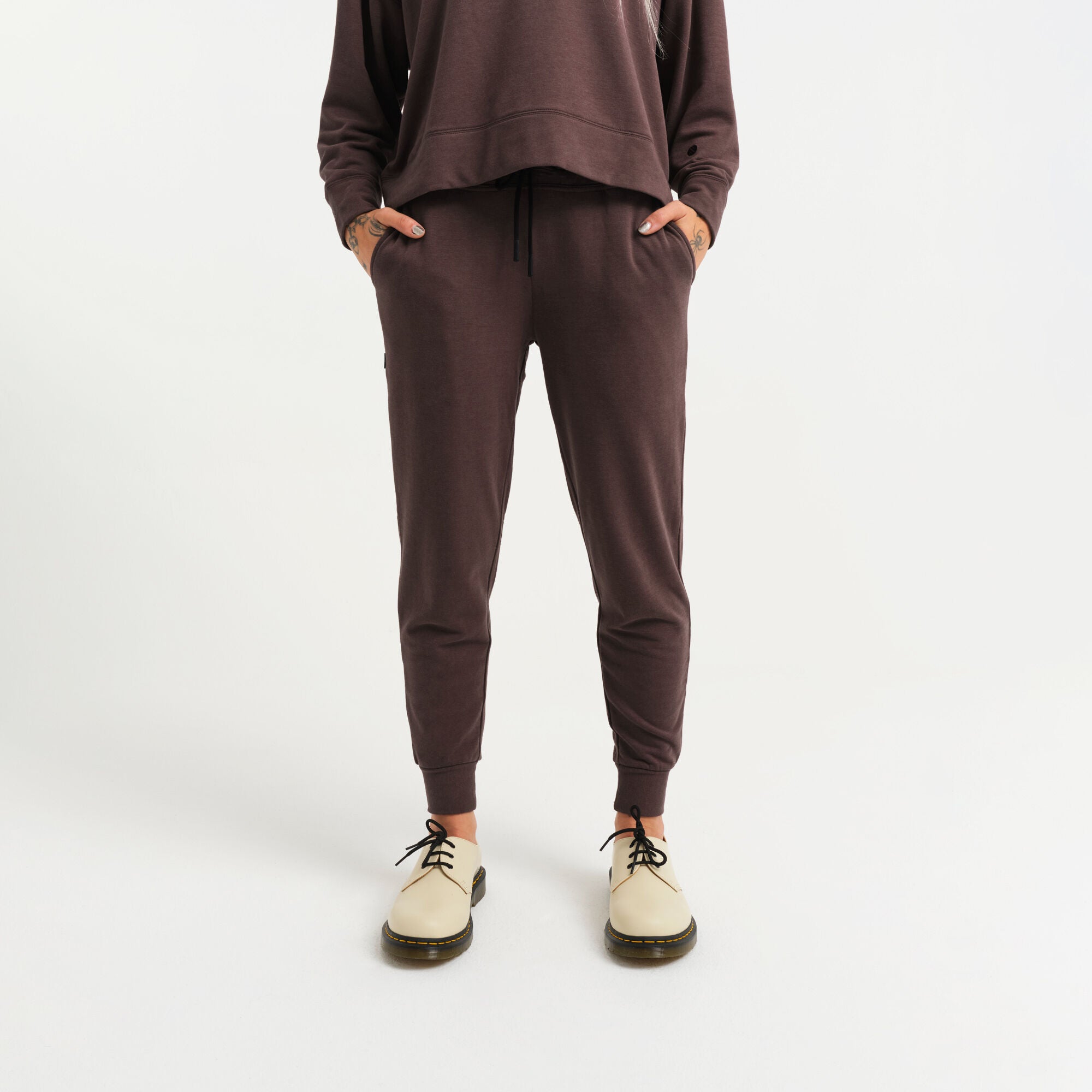 SHELTER WOMENS JOGGER